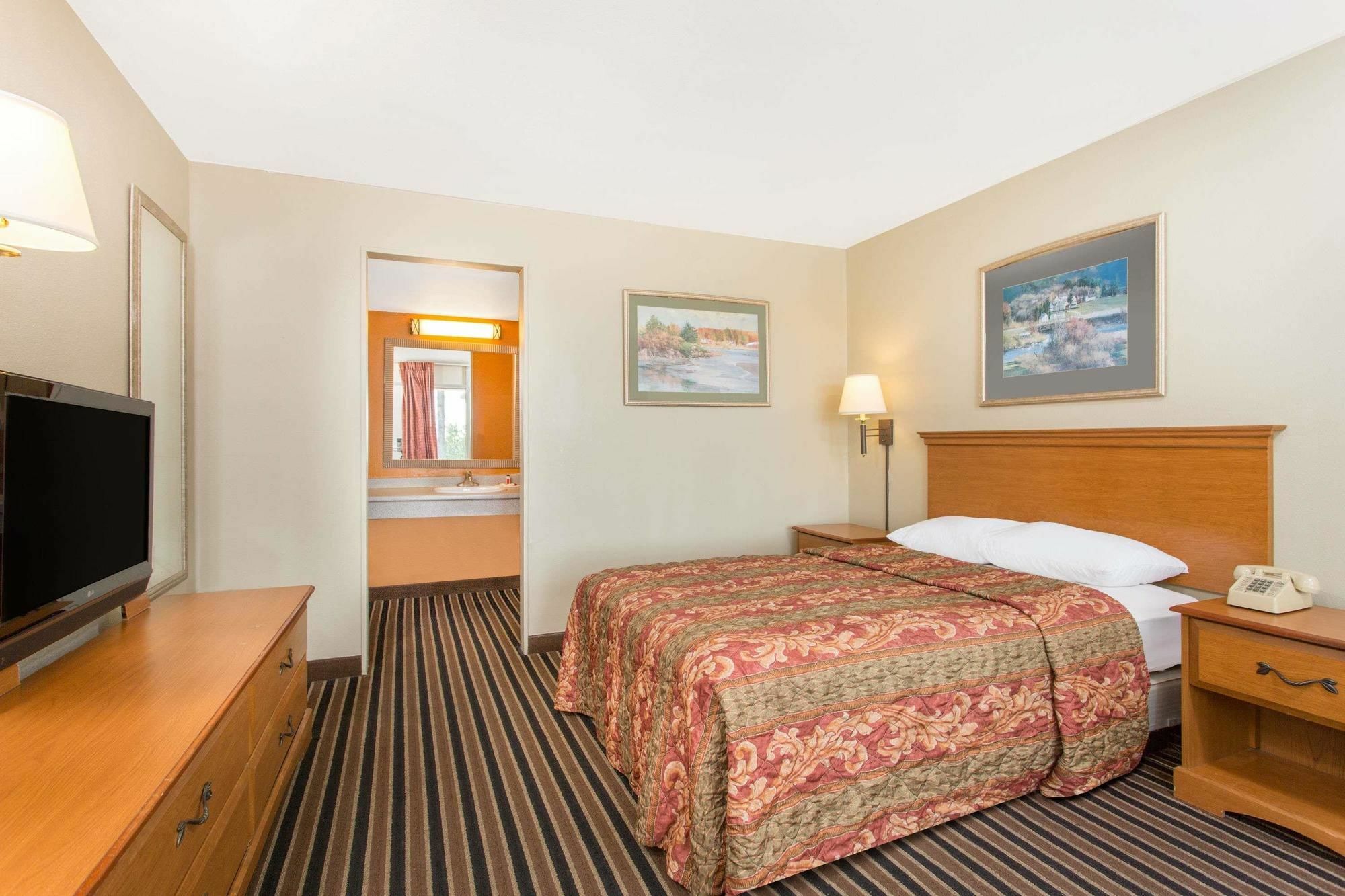 Garden Inn Fredricksburg South Fredericksburg Dış mekan fotoğraf