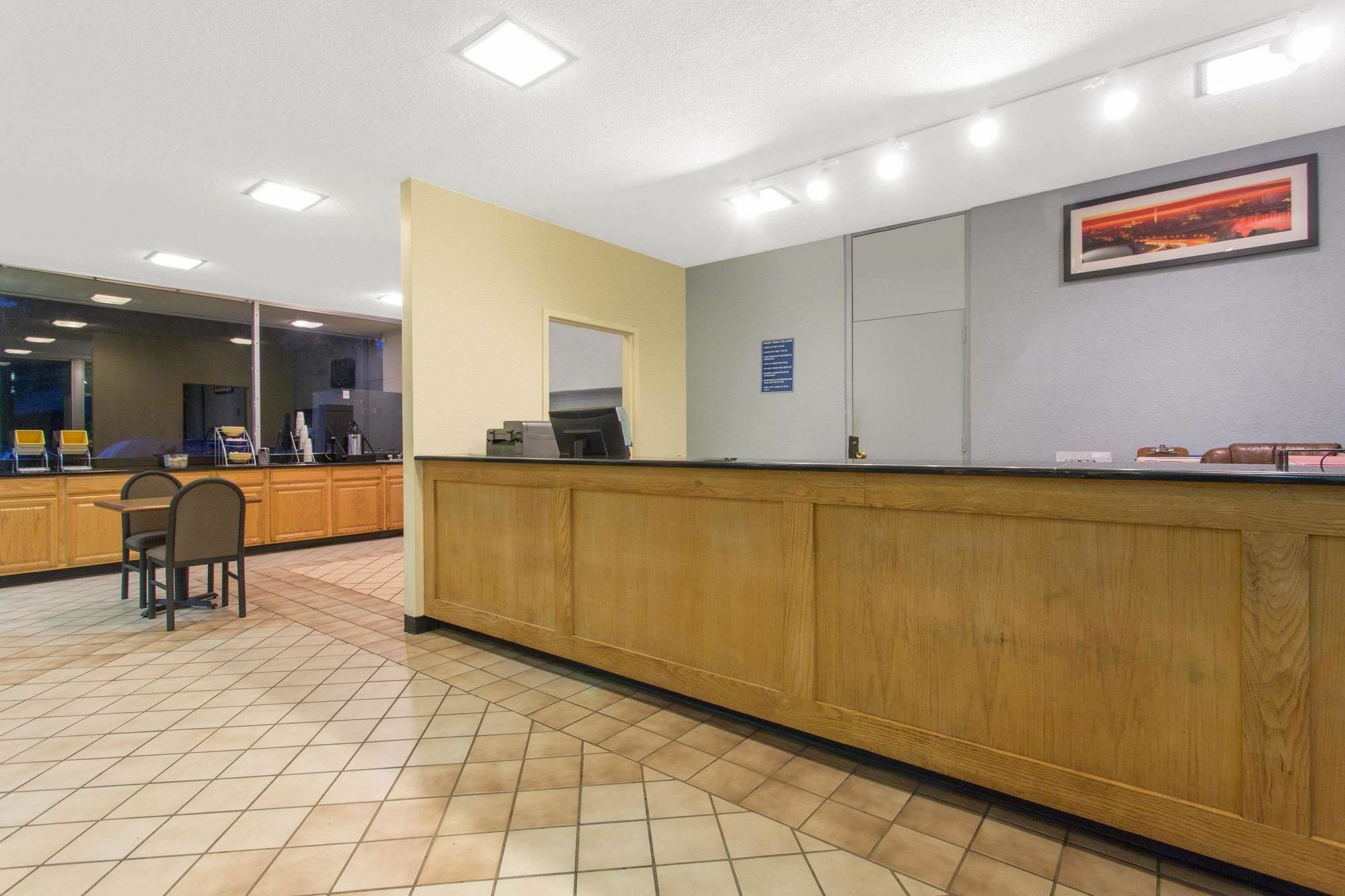 Garden Inn Fredricksburg South Fredericksburg Dış mekan fotoğraf